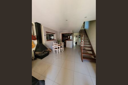 4_photo/95273b17cf.1168d7f35de77434-ATLAS-77df200f-132a-48c4-938c-1a22cfd05422.jpg de casa à venda com 2 quartos, 121m² em Autódromo, Florianópolis