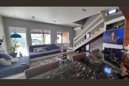 8_photo/95273b17f3.49e5f4e107e90c19-ATLAS-3f5920d0-e1e7-4745-b360-8faec7c4ba08.jpg de casa à venda com 2 quartos, 190m² em Autódromo, Florianópolis