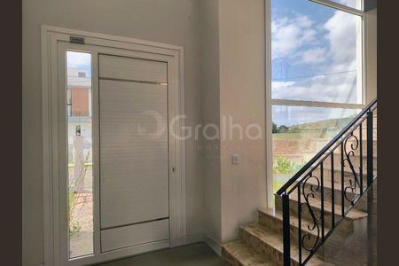 10_photo/95273b20f3.c3b9fb60c1df5c5a-ATLAS-6b38c99c-4b83-4786-aa85-7f66fb6df765.jpg de casa à venda com 4 quartos, 286m² em Alto Ribeirão Leste, Florianópolis