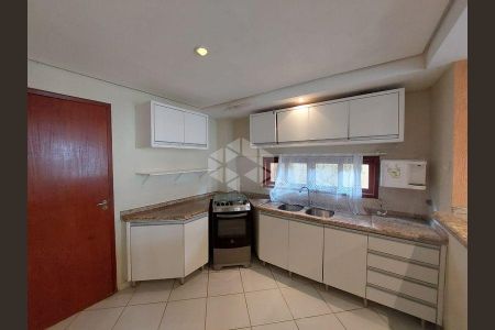 2_photo/95273b2499.4e9950cabb3fef44-ATLAS-3f0ea7a7-1556-4559-bdb2-e3a475c17b4b.jpg de casa de condomínio para alugar com 3 quartos, 140m² em Rio Tavares Central, Florianópolis