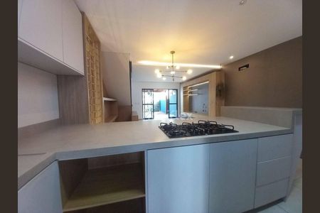 5_photo/95273b2735.0c610a6dff897bfd-ATLAS-4f43c6b8-d4e5-465c-968d-c9fb142be0dc.jpg de casa à venda com 3 quartos, 130m² em Moenda, Florianópolis