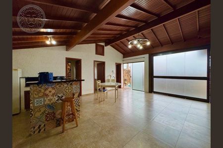 5_photo/95273b2d41.95bc2a4251ebce80-ATLAS-5101884f-333b-414d-905f-e7a9317f868c.jpg de casa para alugar com 3 quartos, 100m² em Morro das Pedras, Florianópolis