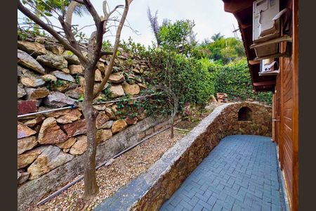 11_photo/95273b2d41.95bc2a4251ebce80-ATLAS-d0e91b61-8bc7-4670-b652-5961391bacff.jpg de casa à venda com 3 quartos, 100m² em Morro das Pedras, Florianópolis