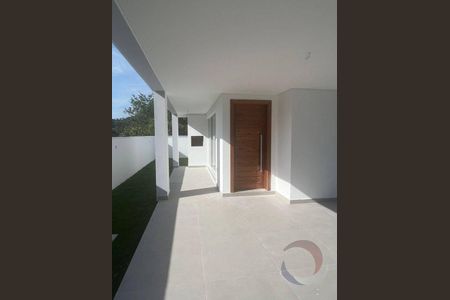 10_photo/95273b2df3.7954feb32d1ae247-ATLAS-7a372272-a24b-4ed0-8bdf-451d79b2a030.jpg de casa à venda com 3 quartos, 140m² em Alto Ribeirão Leste, Florianópolis