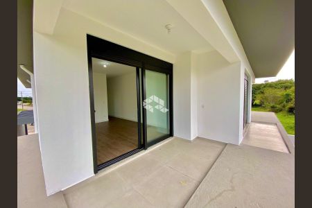 2_photo/95273b2e2b.0e8f35f2f705cb45-ATLAS-e2c1442e-4a22-4619-9c1f-8d9db2c38ce5.jpg de casa à venda com 3 quartos, 146m² em Alto Ribeirão Leste, Florianópolis