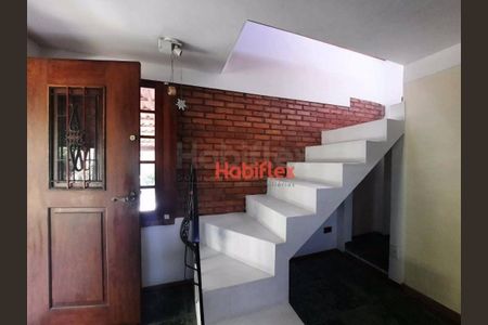 8_photo/95273b2e99.07fb07773285f6be-ATLAS-8a6261cc-fc06-4f71-a4cb-3ee1651a9924.jpg de casa à venda com 3 quartos, 140m² em Alto Ribeirão, Florianópolis