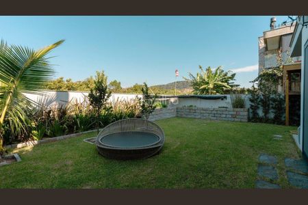 7_photo/95273b34b5.709b0788d549ea7e-ATLAS-0acbeaeb-3986-40d4-b287-1d04cf31096b.jpg de casa à venda com 3 quartos, 408m² em Morro das Pedras, Florianópolis