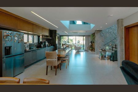 3_photo/95273b34b5.709b0788d549ea7e-ATLAS-3e4ef9bb-dc31-4990-87f5-c42cf7fa28e4.jpg de casa à venda com 3 quartos, 408m² em Morro das Pedras, Florianópolis