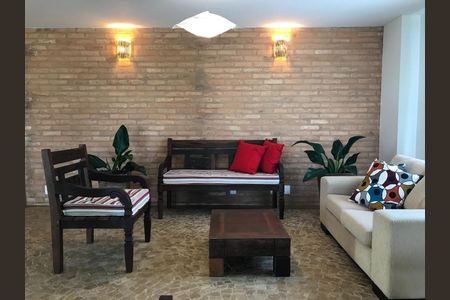 4_photo/95273b34f3.79878f91a8b78004-ATLAS-e1e7b307-9158-46cd-a5ab-717e483f50f4.jpg de casa à venda com 5 quartos, 460m² em Morro das Pedras, Florianópolis