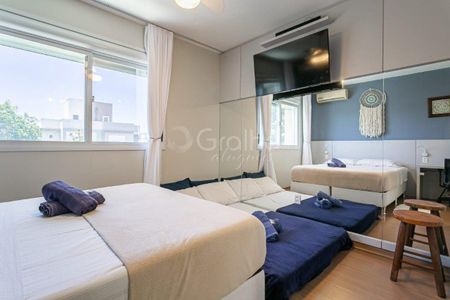 21_photo/95273b35b9.4bd2615f33144f40-ATLAS-ae575e94-659a-4d37-a419-e7dda177d423.jpg de casa para alugar com 3 quartos, 117m² em Armação, Florianópolis