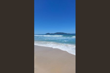 7_photo/95273b3605.09604b2c146ebc17-ATLAS-eaece0b5-8aac-4924-9281-183aa1076f82.jpg de casa à venda com 2 quartos, 149m² em Armação, Florianópolis