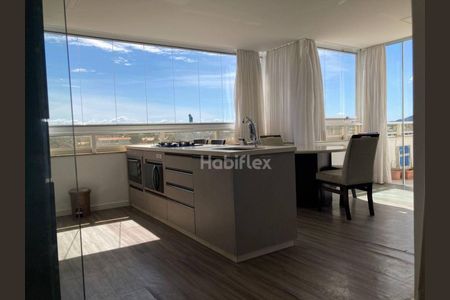 15_photo/95273b3631.d90ba2d2a0bbcdcd-ATLAS-31f6e345-0b65-408f-8ea4-fcf1d71a1759.jpg de apartamento à venda com 1 quarto, 90m² em Campeche, Florianópolis