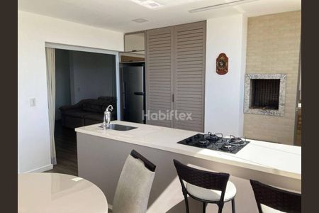 17_photo/95273b3631.d90ba2d2a0bbcdcd-ATLAS-a6ef7b04-be5b-4c08-8ebb-e73423edec06.jpg de apartamento à venda com 1 quarto, 90m² em Campeche, Florianópolis