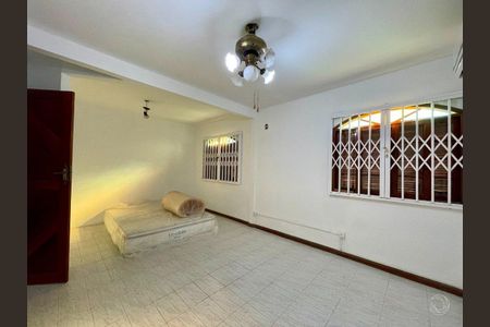 6_photo/95273b374d.1b9c903f4ef09b06-ATLAS-dd6ef21f-5873-4a9a-961f-a8868ccffd40.jpg de casa à venda com 3 quartos, 200m² em Campeche, Florianópolis