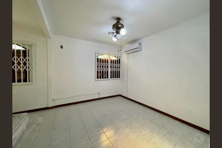 9_photo/95273b374d.1b9c903f4ef09b06-ATLAS-f27d3e58-9cc3-4c2e-88eb-a103ec2e1ff9.jpg de casa à venda com 3 quartos, 200m² em Campeche, Florianópolis