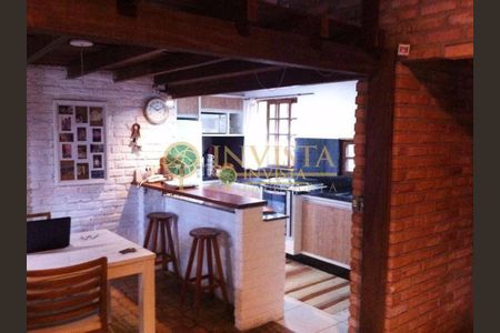 8_photo/95273b3813.64755f46568ebc2b-ATLAS-fa4ef8f1-7ea0-42e2-b107-53a46fd73ca2.jpg de casa à venda com 4 quartos, 220m² em Campeche, Florianópolis