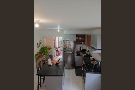 15_photo/95273b3ccf.6ba4ef9df26df2e3-ATLAS-d96b3033-108f-4b8d-942c-05febe01c914.jpg de casa à venda com 3 quartos, 133m² em Moenda, Florianópolis