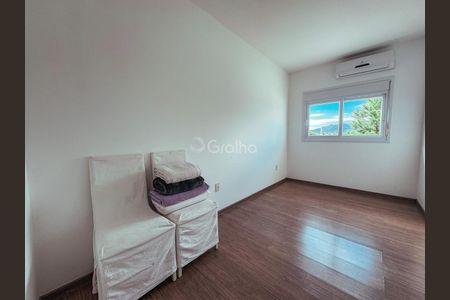 8_photo/95273b3d1f.f469cfda097b0aa9-ATLAS-d16cbc71-632d-474e-b2cb-f464ef1103e2.jpg de casa à venda com 3 quartos, 247m² em Moenda, Florianópolis