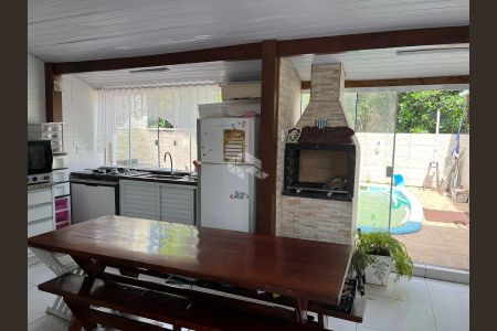 5_photo/95273b3df5.96e81d73ac213d8c-ATLAS-2f2cd864-385c-44ef-a3d2-c175a43c5cab.jpg de casa à venda com 2 quartos, 93m² em Autódromo, Florianópolis