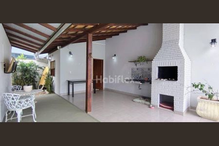 7_photo/95273b3eb5.80a7f3f1b00bd23a-ATLAS-25a5e72a-9ded-44fd-ac7f-78db558d506e.jpg de casa à venda com 4 quartos, 231m² em Campeche, Florianópolis