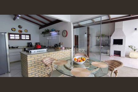 8_photo/95273b3eb5.80a7f3f1b00bd23a-ATLAS-2acf062a-ec77-4b21-8b03-0c5bc6cc0a47.jpg de casa à venda com 4 quartos, 231m² em Campeche, Florianópolis