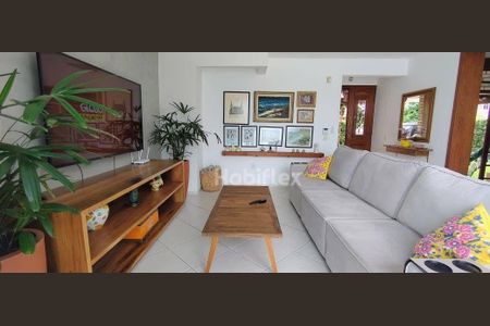 10_photo/95273b3eb5.80a7f3f1b00bd23a-ATLAS-5343905b-7311-44c2-8ece-b7b8fcbebce4.jpg de casa à venda com 4 quartos, 231m² em Campeche, Florianópolis