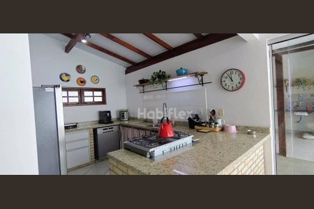 16_photo/95273b3eb5.80a7f3f1b00bd23a-ATLAS-8206b353-ec53-43d2-b62d-1be6d134dc7c.jpg de casa à venda com 4 quartos, 231m² em Campeche, Florianópolis