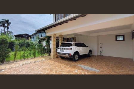 3_photo/95273b3eb5.80a7f3f1b00bd23a-ATLAS-ffe1f224-0c03-494b-95ac-7685eac12fa6.jpg de casa à venda com 4 quartos, 231m² em Campeche, Florianópolis