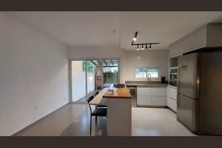 4_photo/95273b43e3.5138e2b24b90eb69-ATLAS-e4a6790d-f4b1-42c3-a8fe-1c8dfd520485.jpg de casa para alugar com 3 quartos, 147m² em Campeche Leste, Florianópolis