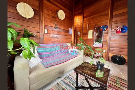 13_photo/95273b44b3.afd72e55bd2e2030-ATLAS-8db80780-90d1-487b-86fb-39b613a5bab6.jpg de casa à venda com 4 quartos, 280m² em Campeche Leste, Florianópolis
