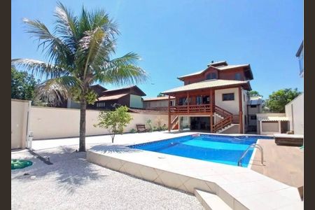 2_photo/95273b4577.d95d8692e7bc448d-ATLAS-34fff62c-5dfa-4e4c-914d-cb218faf476f.jpg de casa para alugar com 3 quartos, 264m² em Campeche Leste, Florianópolis