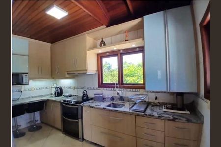 46_photo/95273b4577.d95d8692e7bc448d-ATLAS-c67ec1ce-c828-43f9-8c23-b360d2f6b90c.jpg de casa para alugar com 3 quartos, 264m² em Campeche Leste, Florianópolis