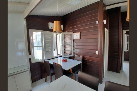 3_photo/95273b457b.9e12ae927d05c596-ATLAS-0a20af49-c10d-4259-aa7f-e13a1b43f7d7.jpg de casa para alugar com 2 quartos, 80m² em Campeche Leste, Florianópolis