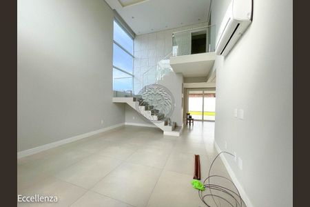 4_photo/95273b4755.839969ee5409c28f-ATLAS-0b4f95bc-eb4e-4bc2-b79c-bc06f393de4b.jpg de casa para alugar com 4 quartos, 250m² em Campeche, Florianópolis