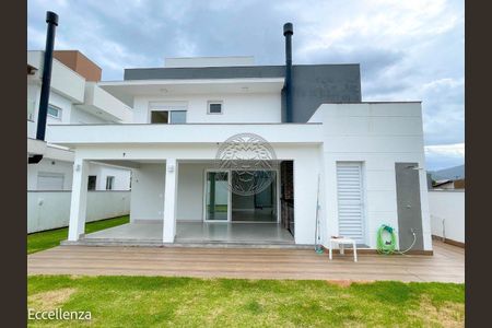 19_photo/95273b4755.839969ee5409c28f-ATLAS-962b5c1c-483c-44db-bbd3-a0afecba2ac0.jpg de casa para alugar com 4 quartos, 250m² em Campeche, Florianópolis