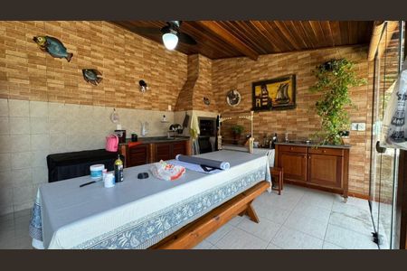 5_photo/95273b47bd.f7e81ba1849dc159-ATLAS-16cf5bba-993b-4a9e-b05d-dd57ff67c9d3.jpg de casa à venda com 3 quartos, 537m² em Campeche, Florianópolis