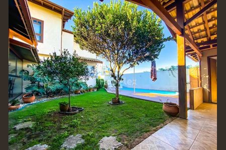 7_photo/95273b4a0b.3c20d05746a6d1b7-ATLAS-d1049105-e8da-4579-acb1-cf588b49a8fb.jpg de casa à venda com 5 quartos, 222m² em Campeche, Florianópolis