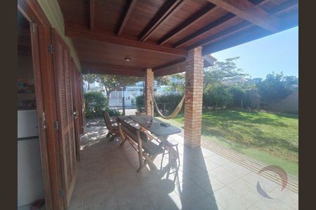 33_photo/95273b4a29.28f6ec5d72603be5-ATLAS-cf3a5820-6d58-4f80-81df-3c79a6af587f.jpg de casa à venda com 2 quartos, 148m² em Morro das Pedras, Florianópolis