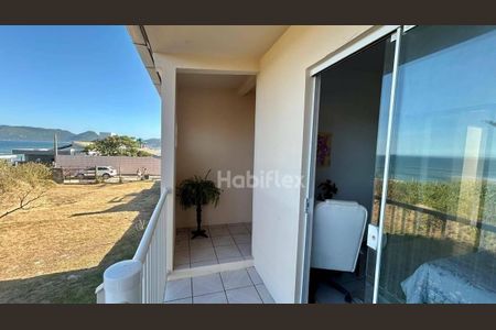 9_photo/95273b4aaf.01a7aedc5f772de5-ATLAS-cadf5ca2-a0ff-47af-b8d4-84c92a81413e.jpg de casa à venda com 2 quartos, 83m² em Campeche, Florianópolis