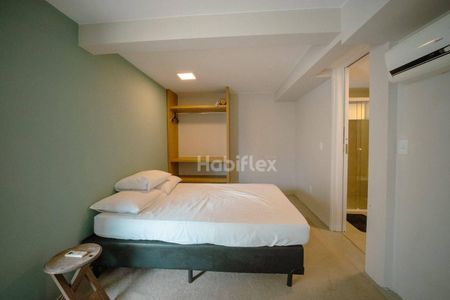 2_photo/95273b4e57.7a37549eceeba21f-ATLAS-1c18659a-2e60-4a18-a1b7-94a6ea9fea83.jpg de casa à venda com 5 quartos, 280m² em Campeche, Florianópolis