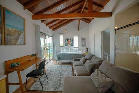 16_photo/95273b4e57.7a37549eceeba21f-ATLAS-6ee9c513-ab98-4c76-8ec7-ea8654b85a4d.jpg de casa à venda com 5 quartos, 280m² em Campeche, Florianópolis