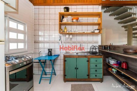 3_photo/95273b4e57.7a37549eceeba21f-ATLAS-718f97e9-4d75-4d1c-92d2-369d8d3a5c4a.jpg de casa à venda com 5 quartos, 280m² em Campeche, Florianópolis