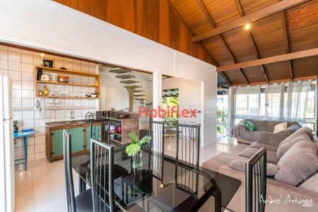 12_photo/95273b4e57.7a37549eceeba21f-ATLAS-9e8cd055-8c38-4e1d-ba13-49edcbaac1b2.jpg de casa à venda com 5 quartos, 280m² em Campeche, Florianópolis