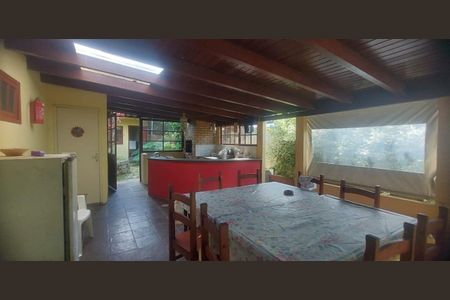 5_photo/95273b507d.80a7f3f1b00bd23a-ATLAS-34733b54-a04e-4f38-b05f-ccca4bb39308.jpg de casa à venda com 6 quartos, 131m² em Campeche Leste, Florianópolis