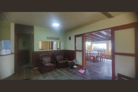 18_photo/95273b507d.80a7f3f1b00bd23a-ATLAS-7cd82634-1ab9-40ba-896b-b7d95399f6a2.jpg de casa à venda com 6 quartos, 131m² em Campeche Leste, Florianópolis