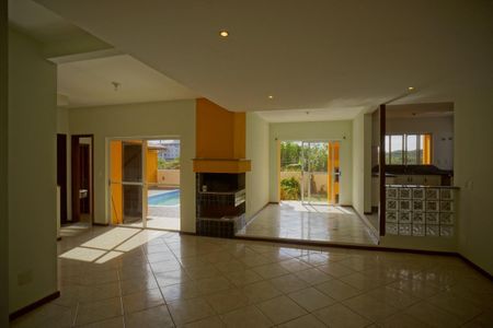 8_photo/95273b5a3f.b9011c6352d0a570-ATLAS-2cb994c9-092b-47bc-bf2e-5be1975d85fc.jpg de casa para alugar com 5 quartos, 272m² em Campeche, Florianópolis