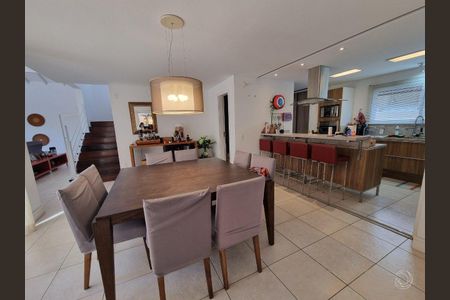 7_photo/95273b5a8f.bb2cfda027800a9a-ATLAS-0c991a0a-dd6f-4ff4-ab4e-4e38a3fdd755.jpg de casa à venda com 4 quartos, 392m² em Campeche Leste, Florianópolis