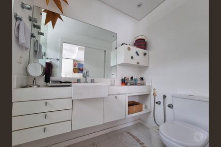 27_photo/95273b5a8f.bb2cfda027800a9a-ATLAS-bc61830f-9665-4fd4-afcd-9c3b9fd5e660.jpg de casa à venda com 4 quartos, 392m² em Campeche Leste, Florianópolis