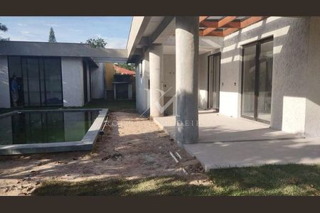 7_photo/95273b5ab3.9845a183adc4e21d-ATLAS-a1b9b2c4-0867-4e28-828b-3e7de5ca4bb6.jpg de casa à venda com 6 quartos, 513m² em Campeche Leste, Florianópolis