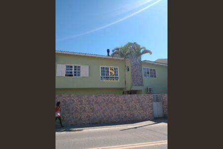 7_photo/95273b5c07.49e5f4e107e90c19-ATLAS-fa964a07-19c7-46af-90a6-6b4df64e1a1a.jpg de casa à venda com 5 quartos, 313m² em Campeche Leste, Florianópolis